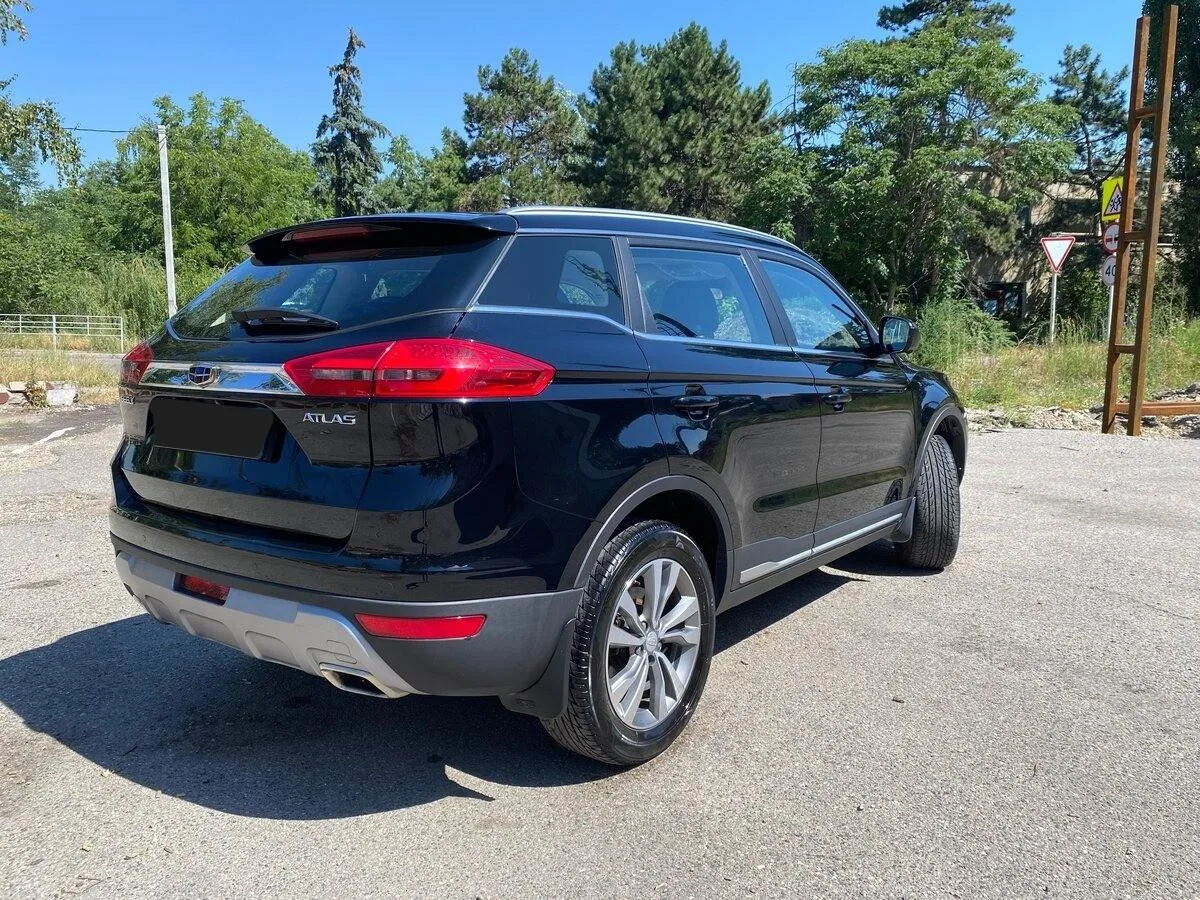 Geely Atlas