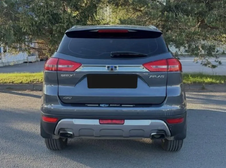Geely Atlas