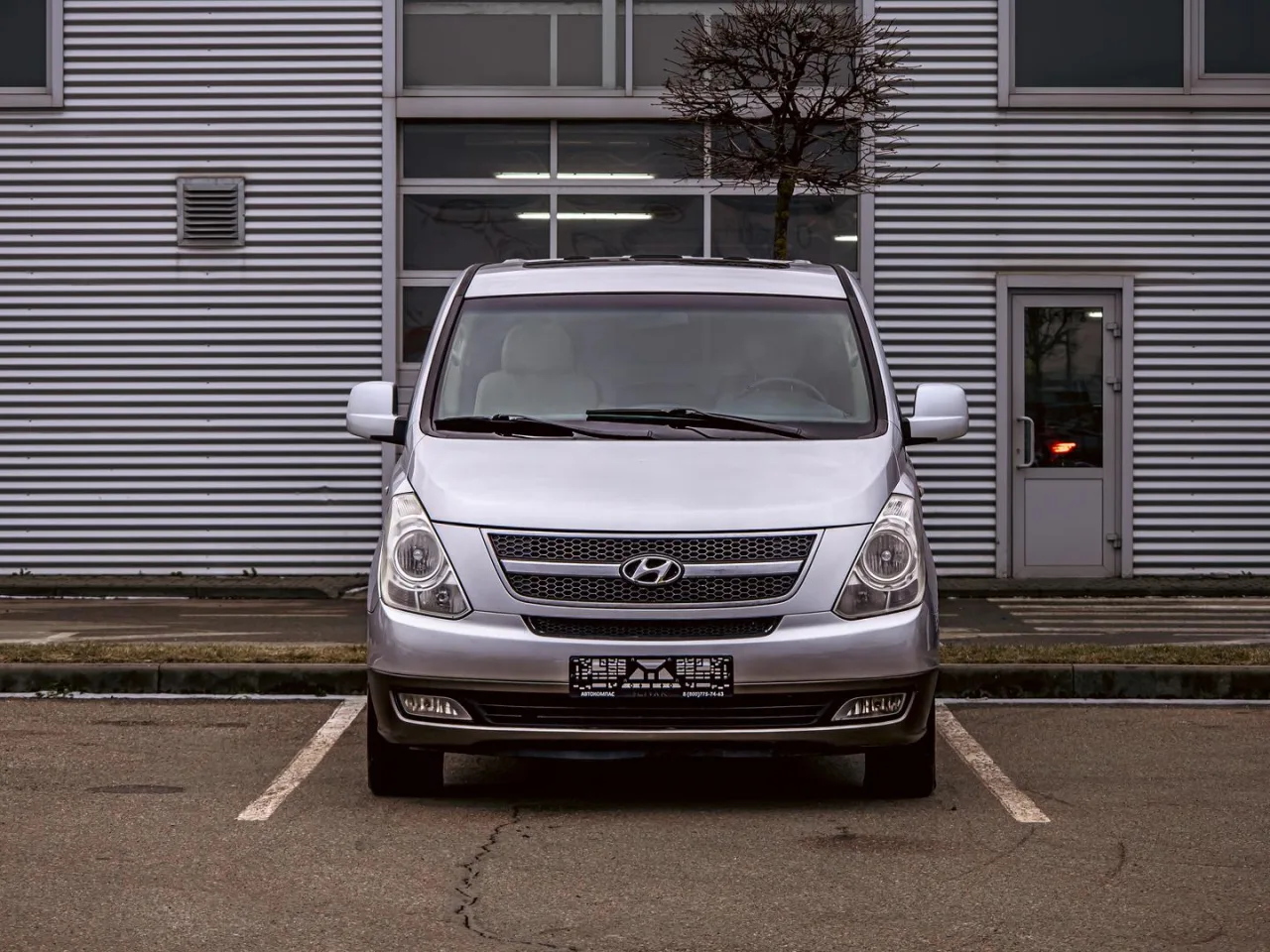 Hyundai Grand Starex