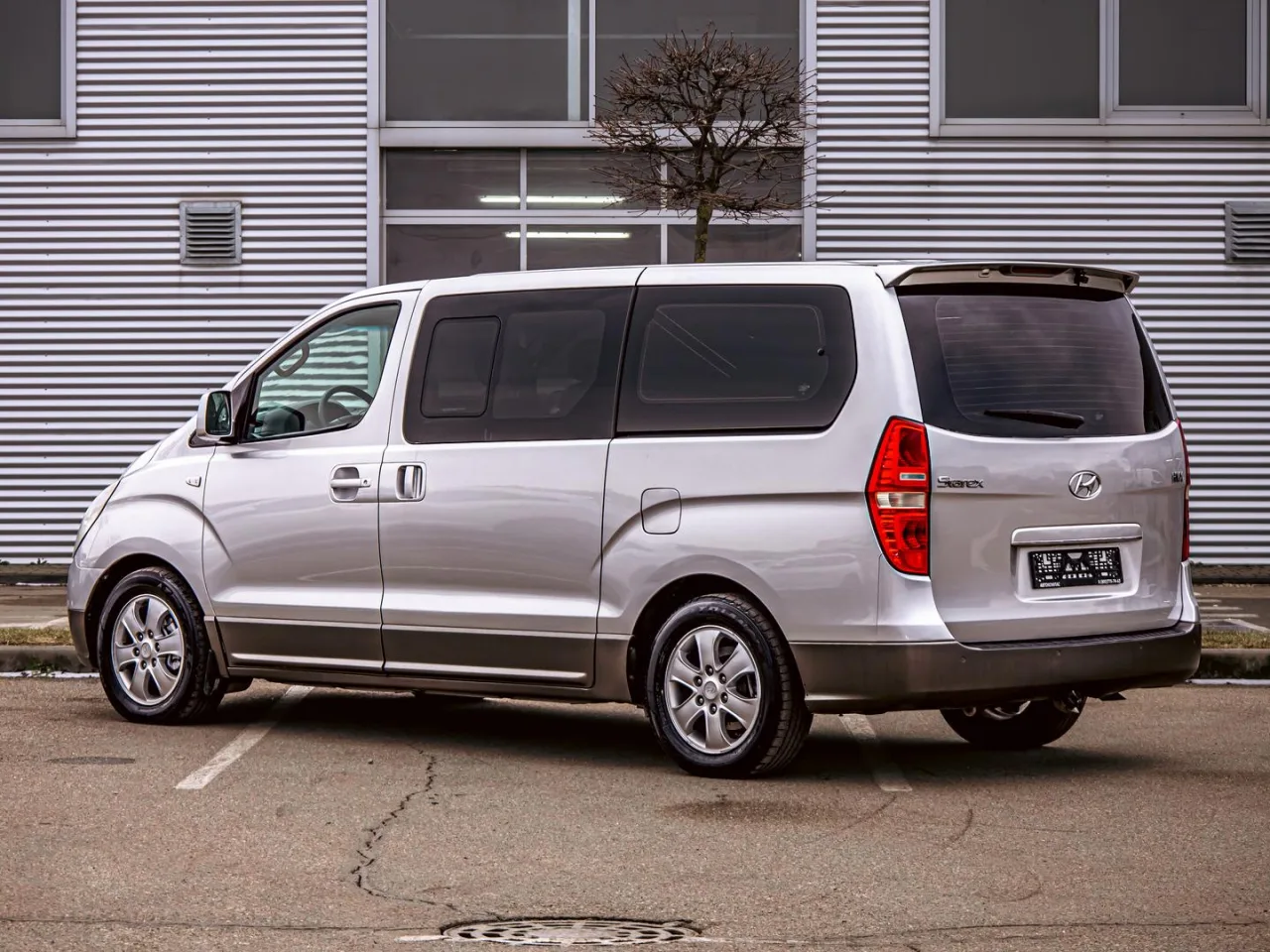 Hyundai Grand Starex