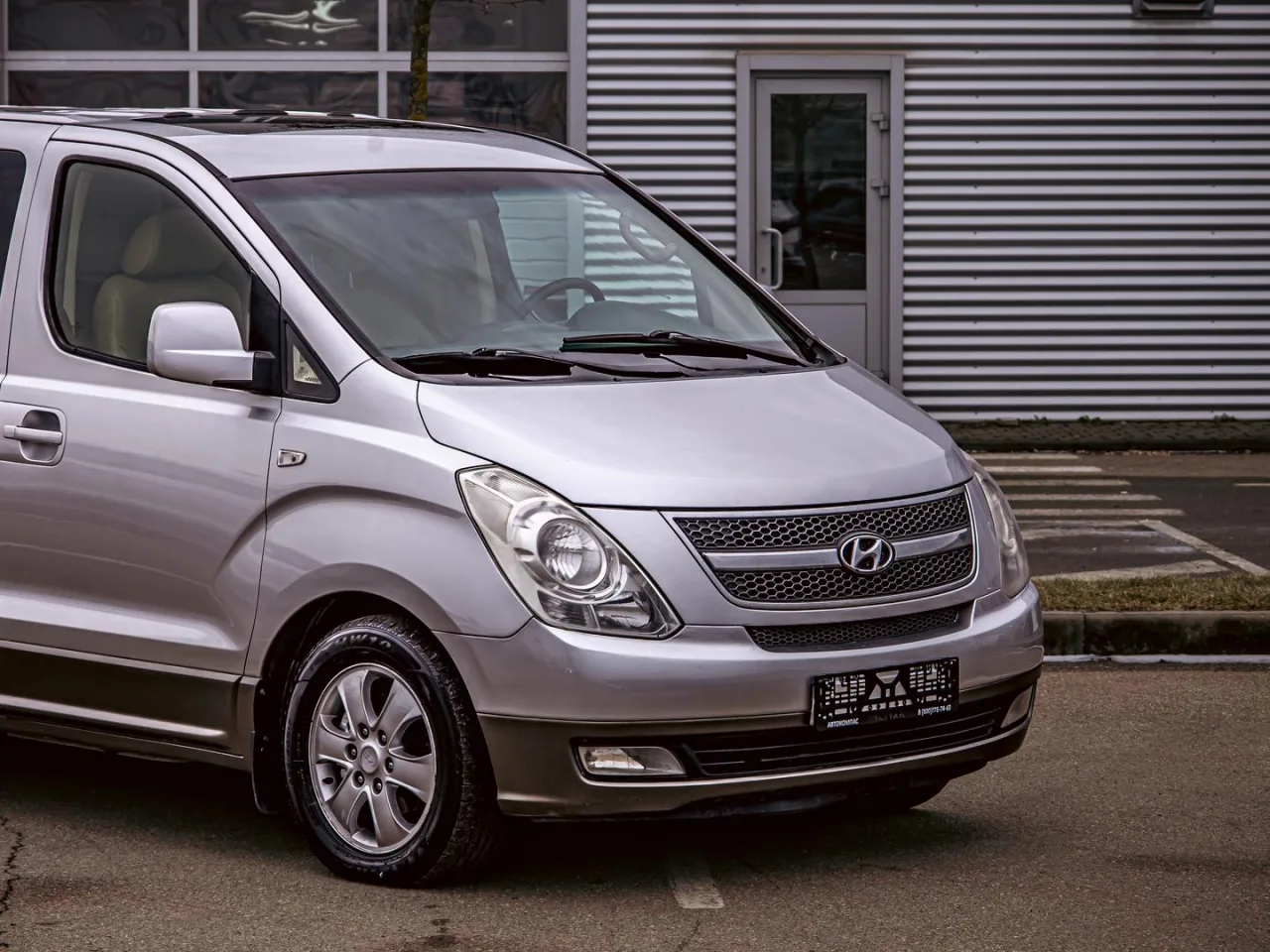 Hyundai Grand Starex