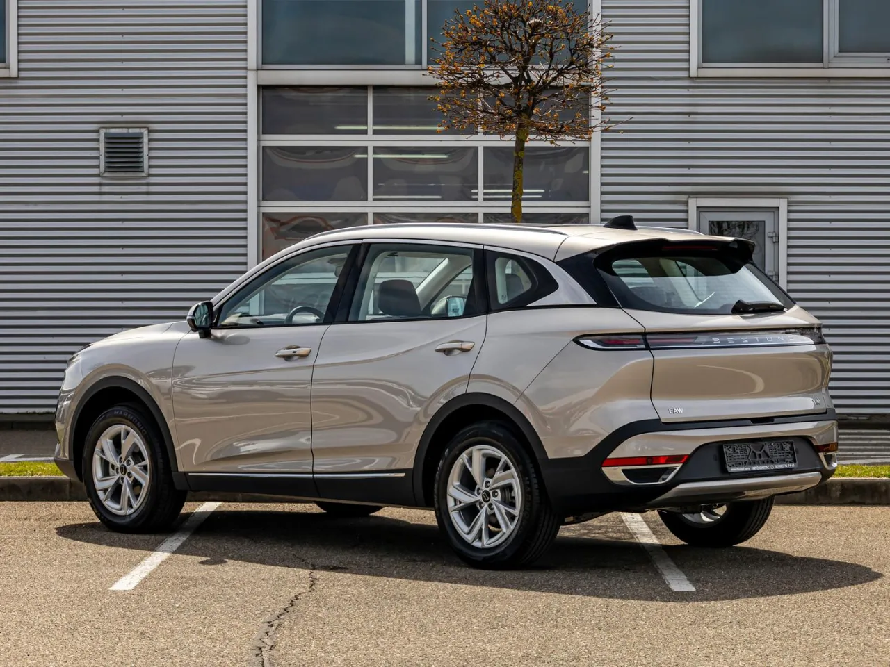 FAW Bestune T90