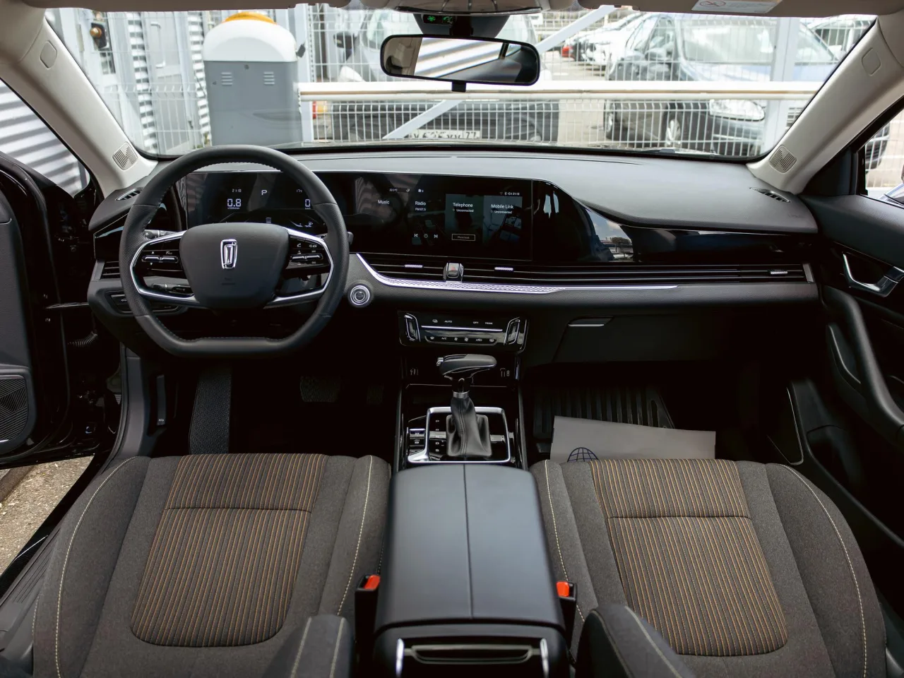 FAW Bestune B70