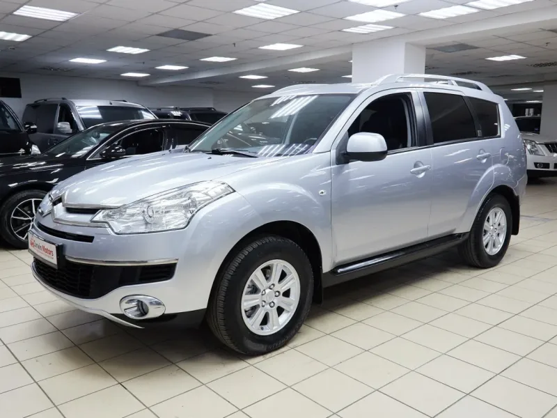 Citroen C-Crosser 2012
