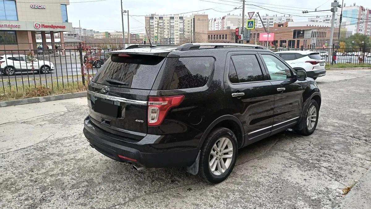 Ford Explorer