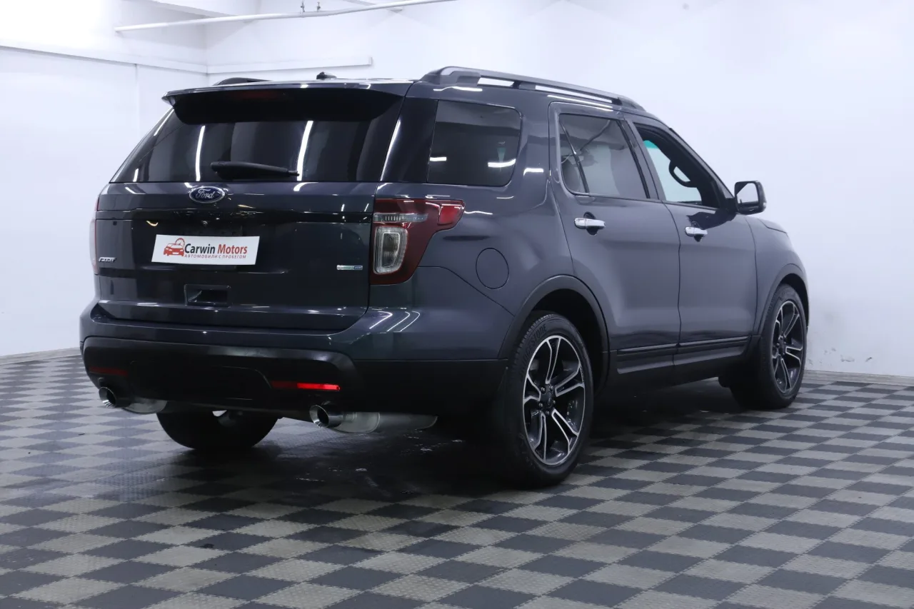 Ford Explorer