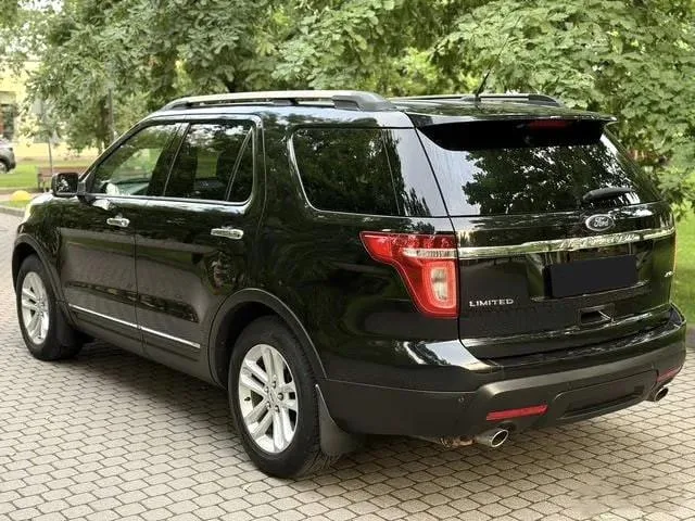Ford Explorer