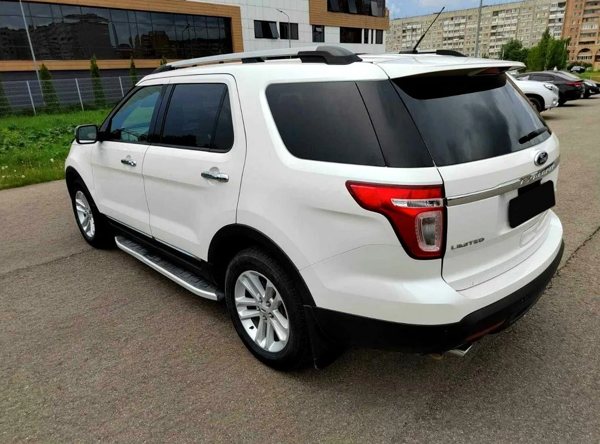 Ford Explorer