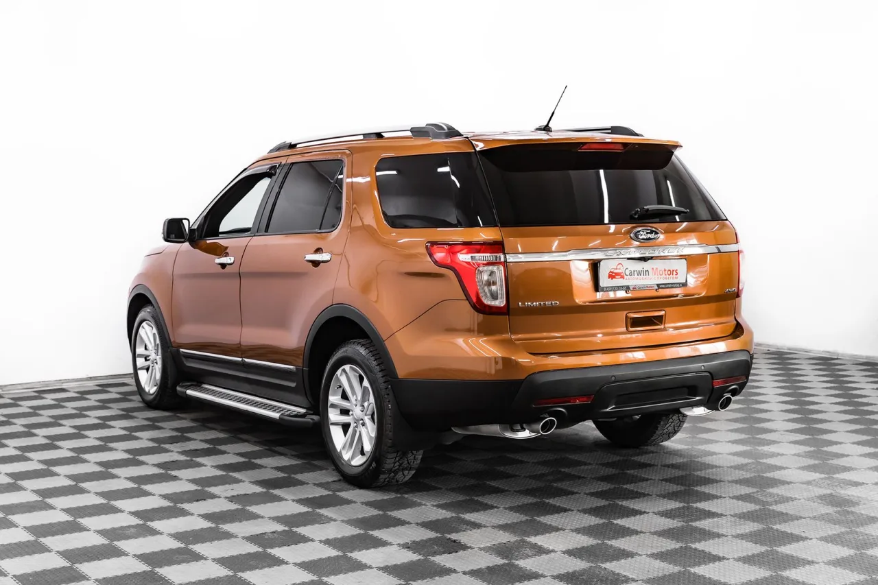 Ford Explorer