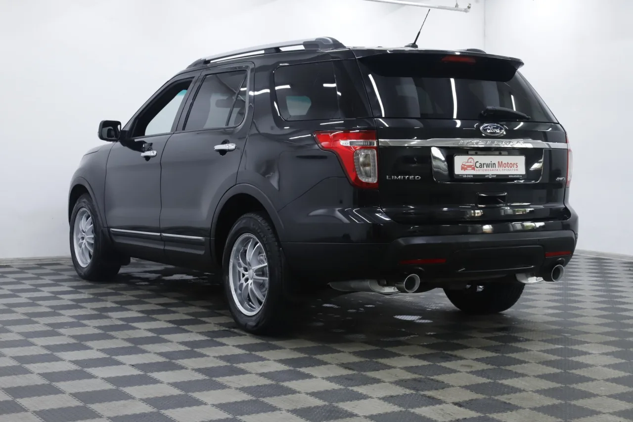 Ford Explorer