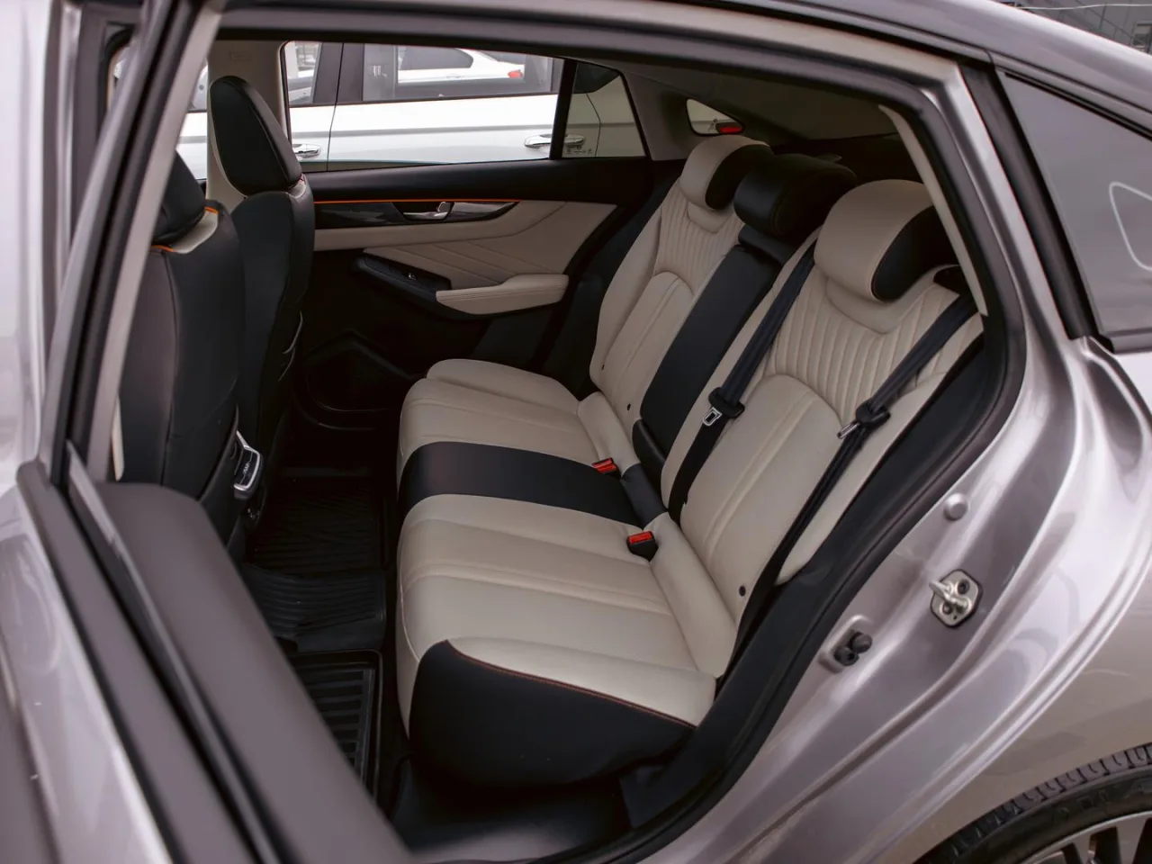 Dongfeng Shine Max