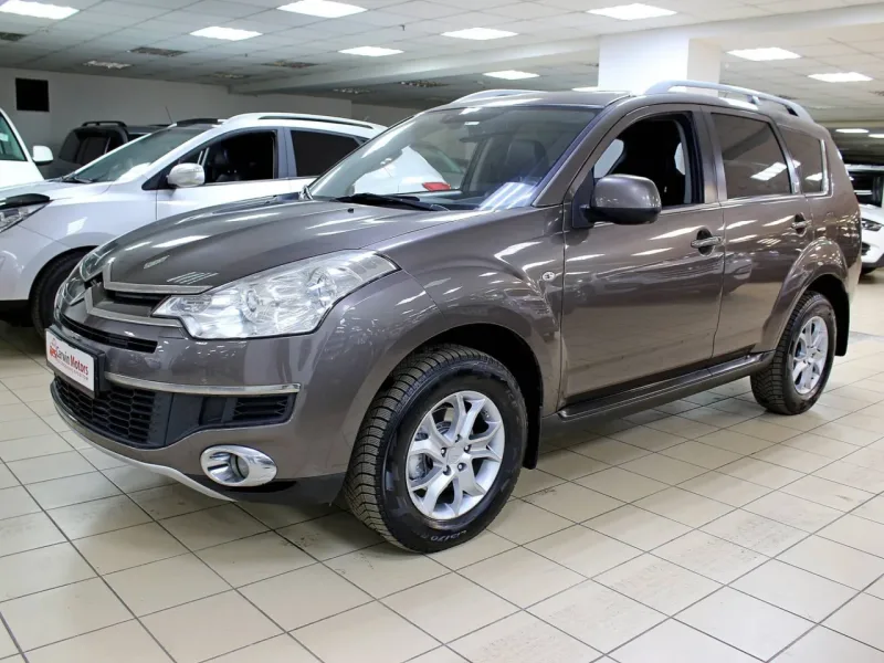 Citroen C-Crosser 2012