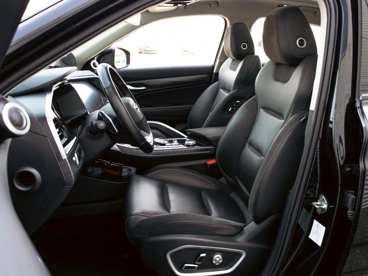 Geely Tugella