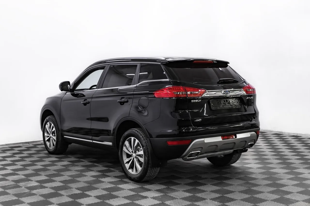 Geely Atlas