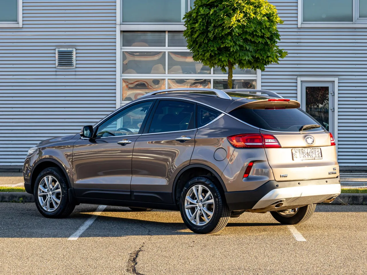 FAW Besturn X80