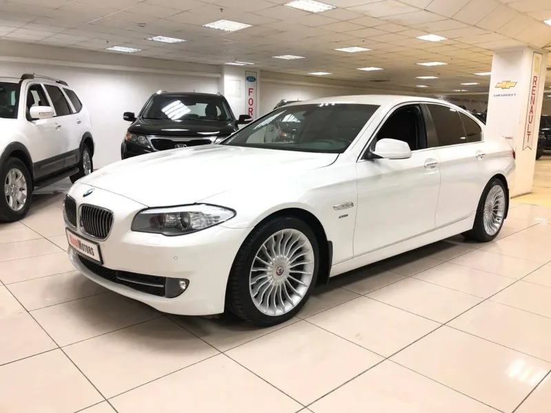 BMW 5 серии 2012