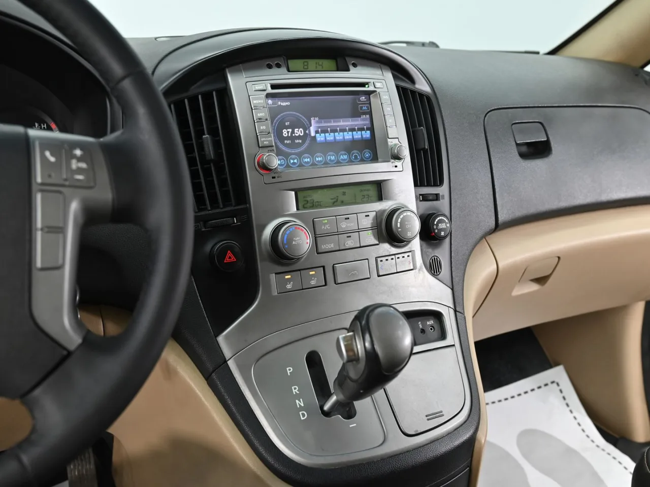 Hyundai Grand Starex