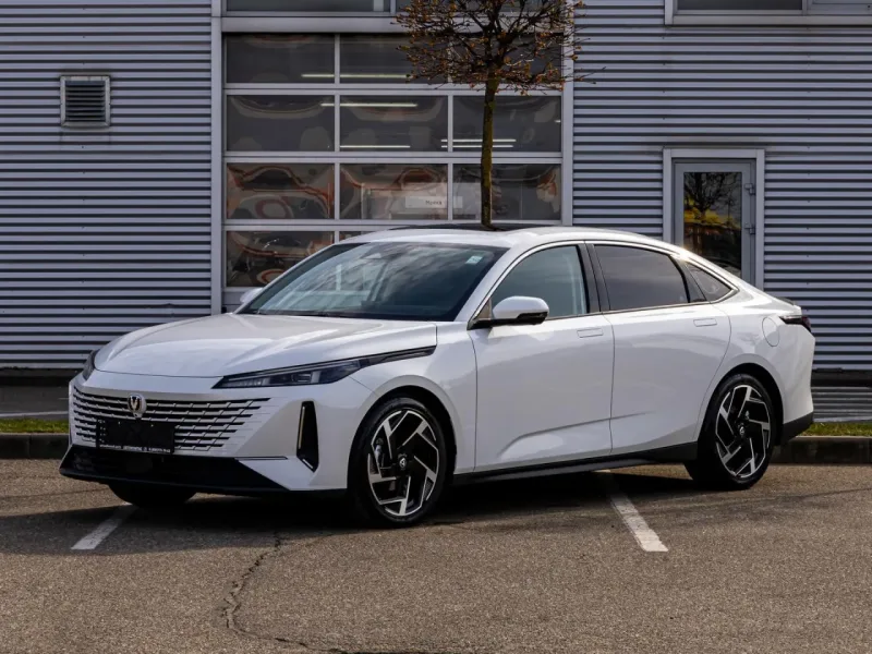 Changan Lamore 2024