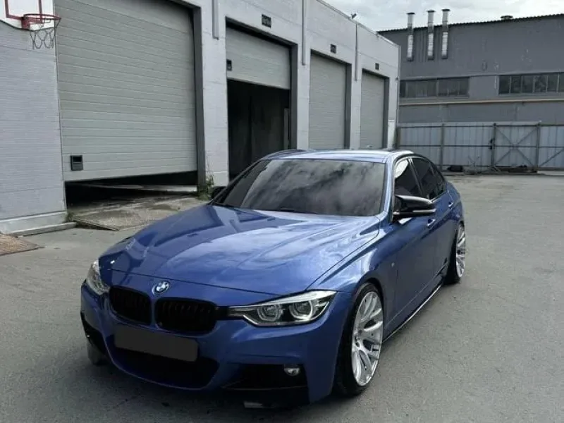 BMW 3 серии 2017