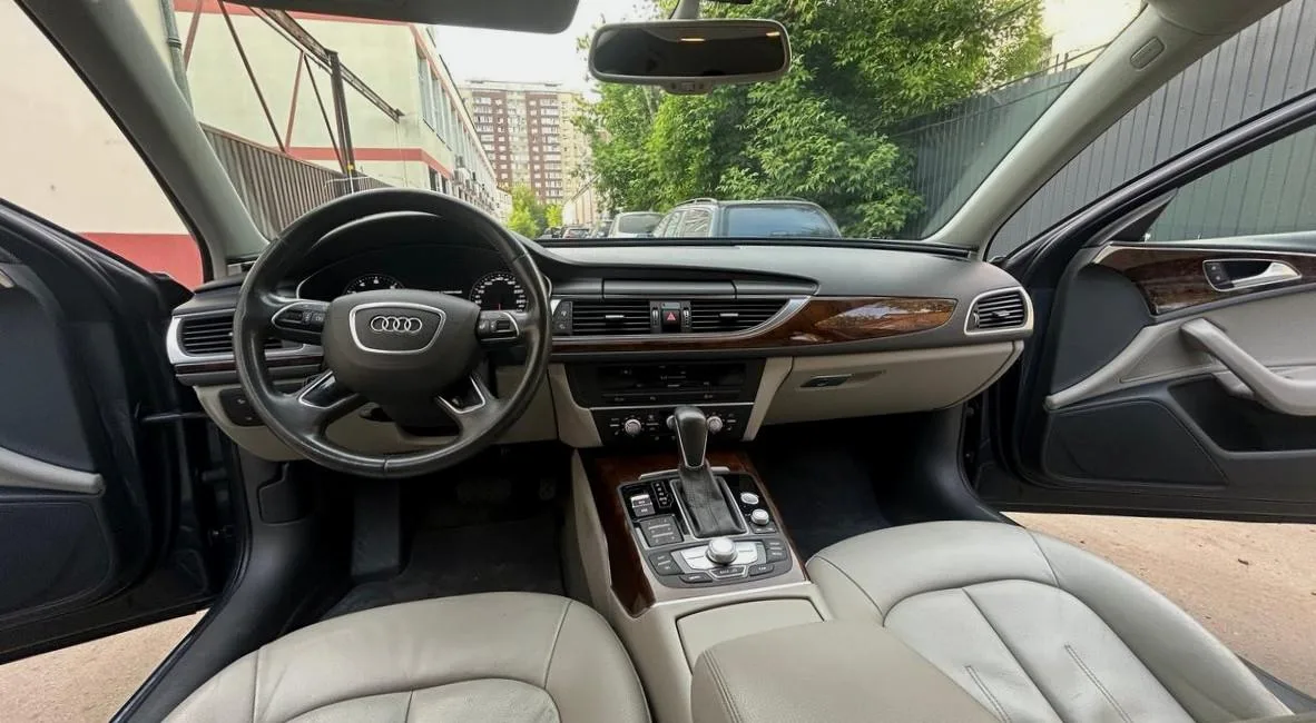 Audi A6