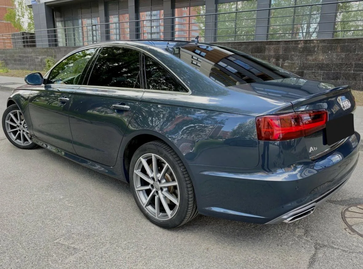 Audi A6