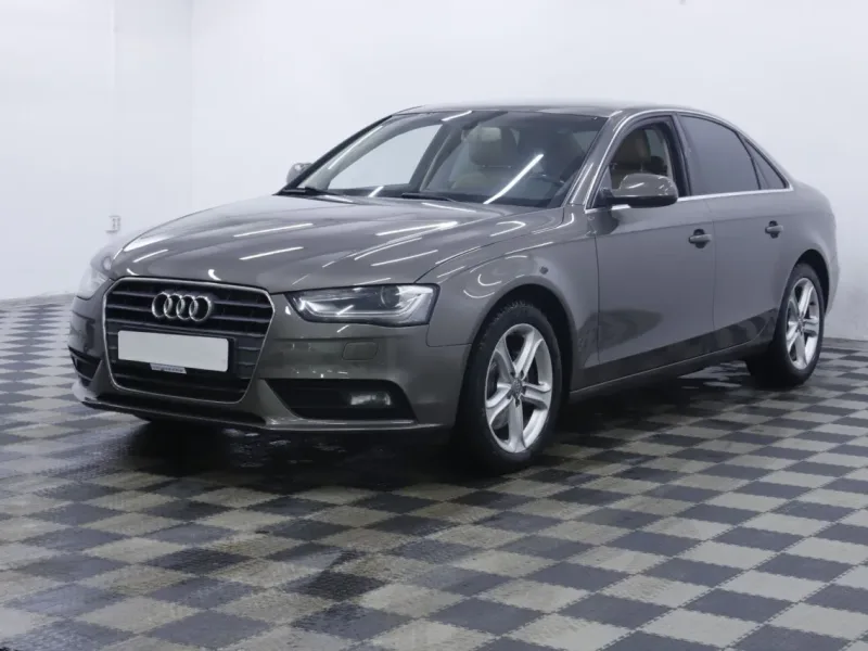 Audi A4 2014