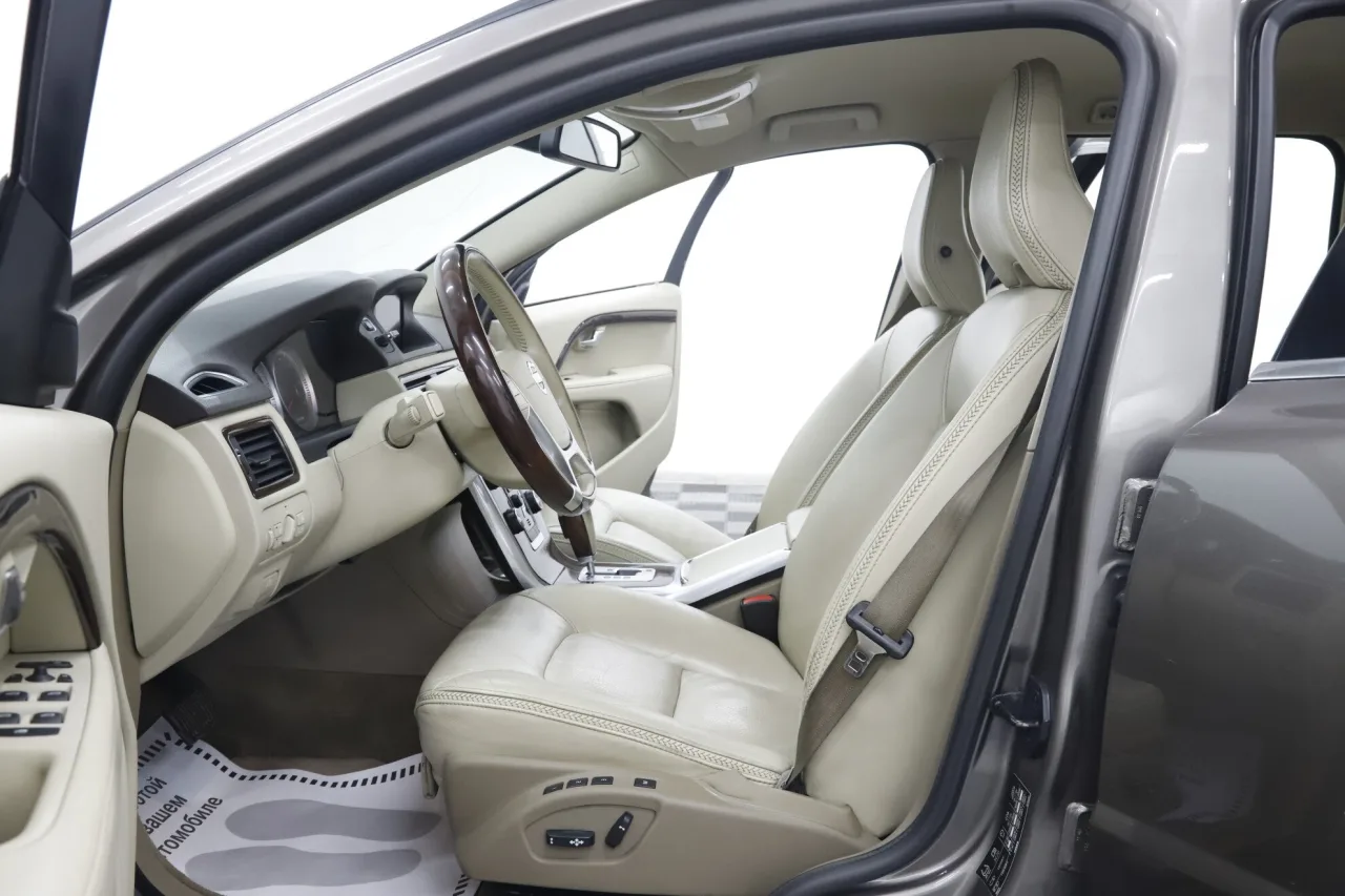 Volvo XC70