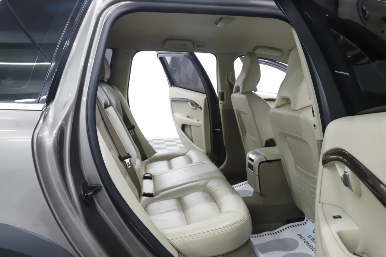 Volvo XC70