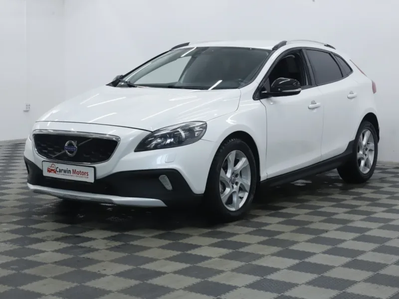 Volvo V40 2014