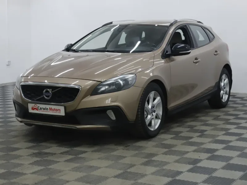 Volvo V40 2013